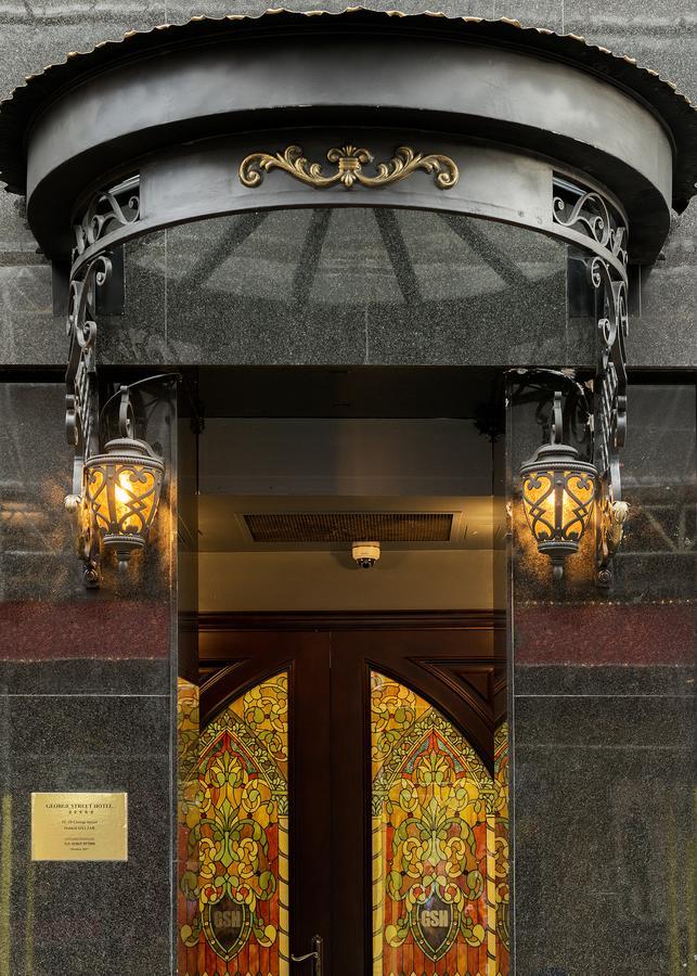 The George Street Hotel Оксфорд Екстер'єр фото The entrance to the church